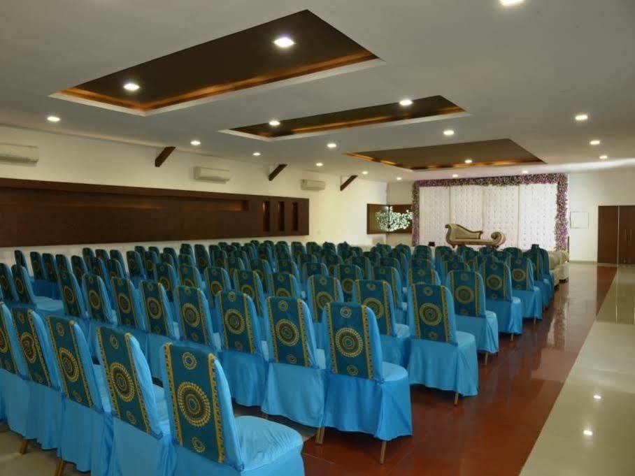 Banyan Paradise Resort Vadodara Zewnętrze zdjęcie