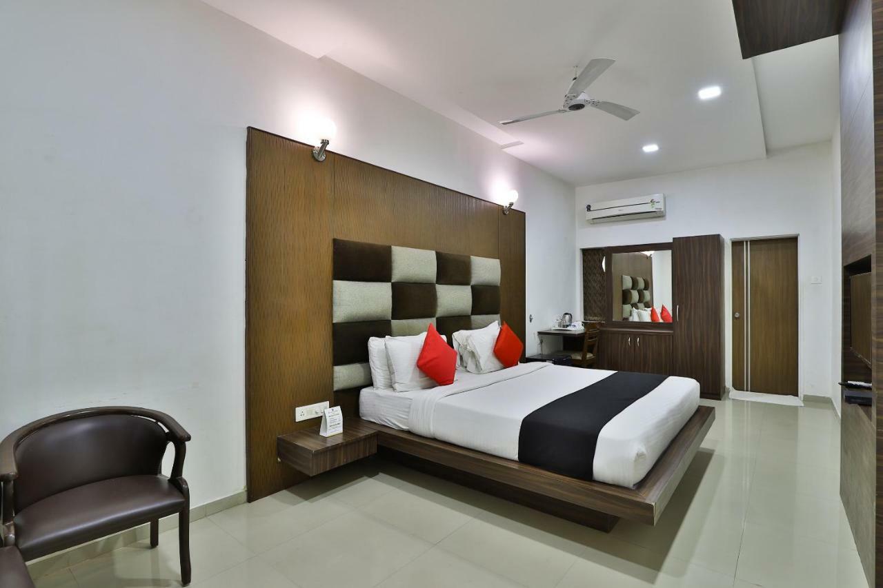 Banyan Paradise Resort Vadodara Zewnętrze zdjęcie