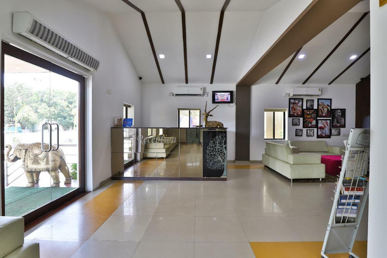 Banyan Paradise Resort Vadodara Zewnętrze zdjęcie